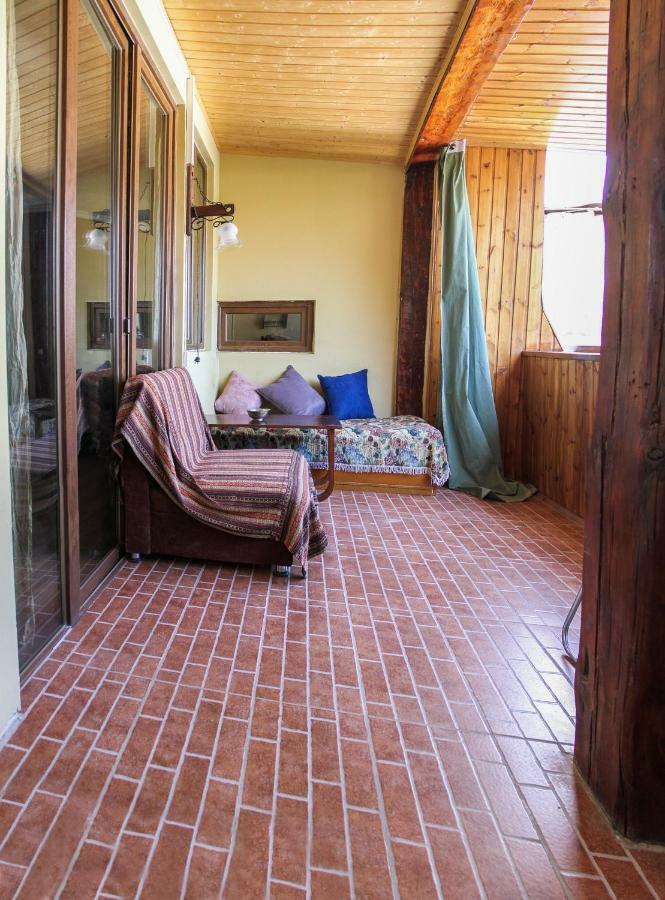 Natia'S Apartment On Dadiani St. Tbilisi Ngoại thất bức ảnh