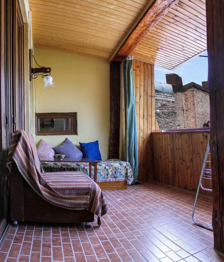 Natia'S Apartment On Dadiani St. Tbilisi Ngoại thất bức ảnh