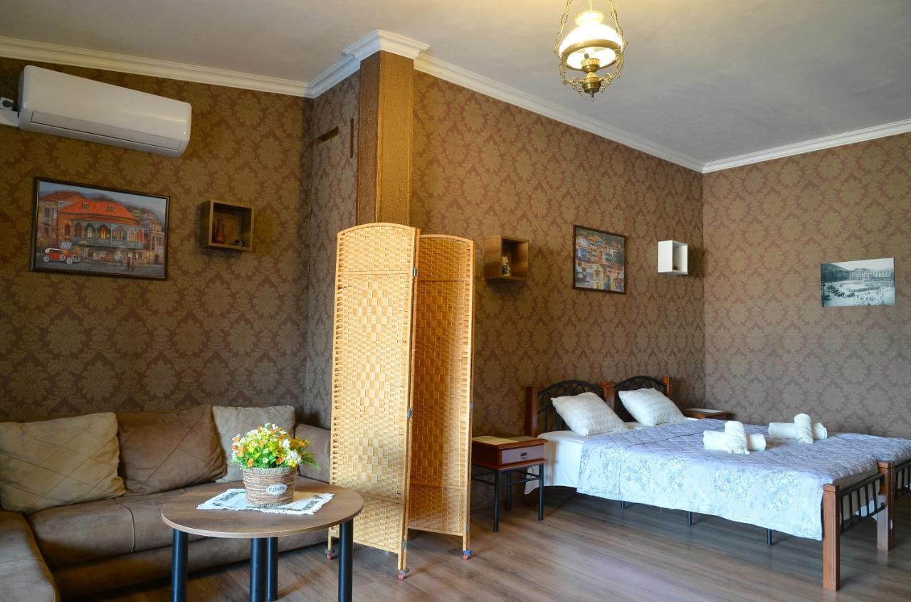 Natia'S Apartment On Dadiani St. Tbilisi Ngoại thất bức ảnh