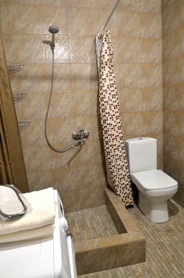 Natia'S Apartment On Dadiani St. Tbilisi Ngoại thất bức ảnh